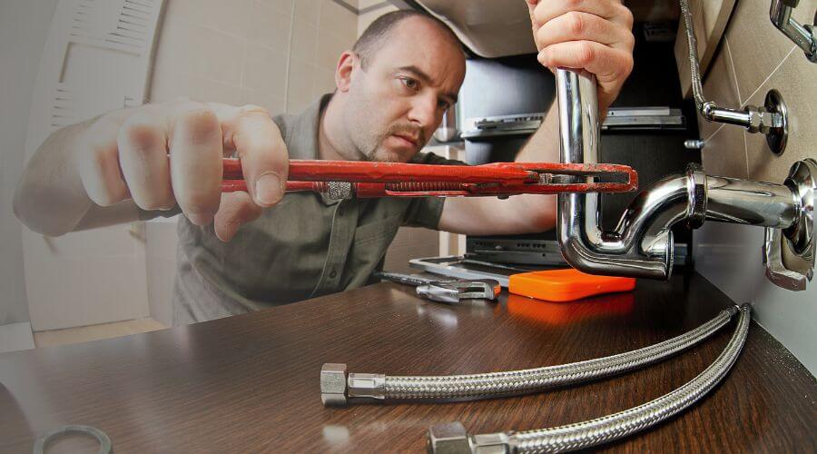 Expert burst pipe repair services in Wolcott, NY